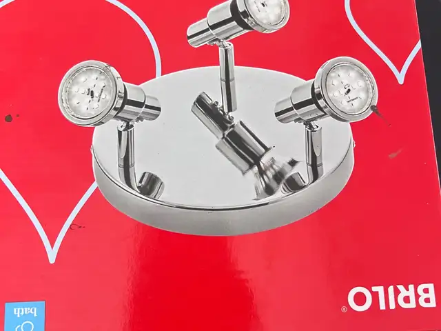 Lamp, Επαρχία Λάρνακας — Περιβόλια Λάρνακας