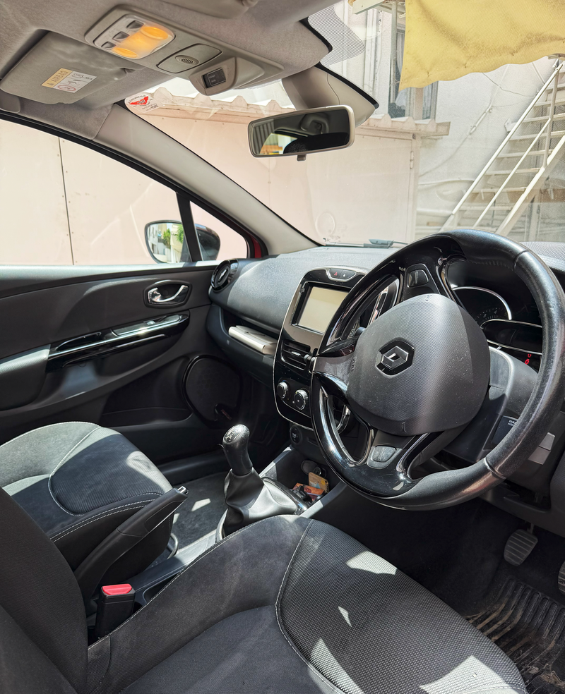 2014 Renault Clio 1,5L 2014 Cyprus