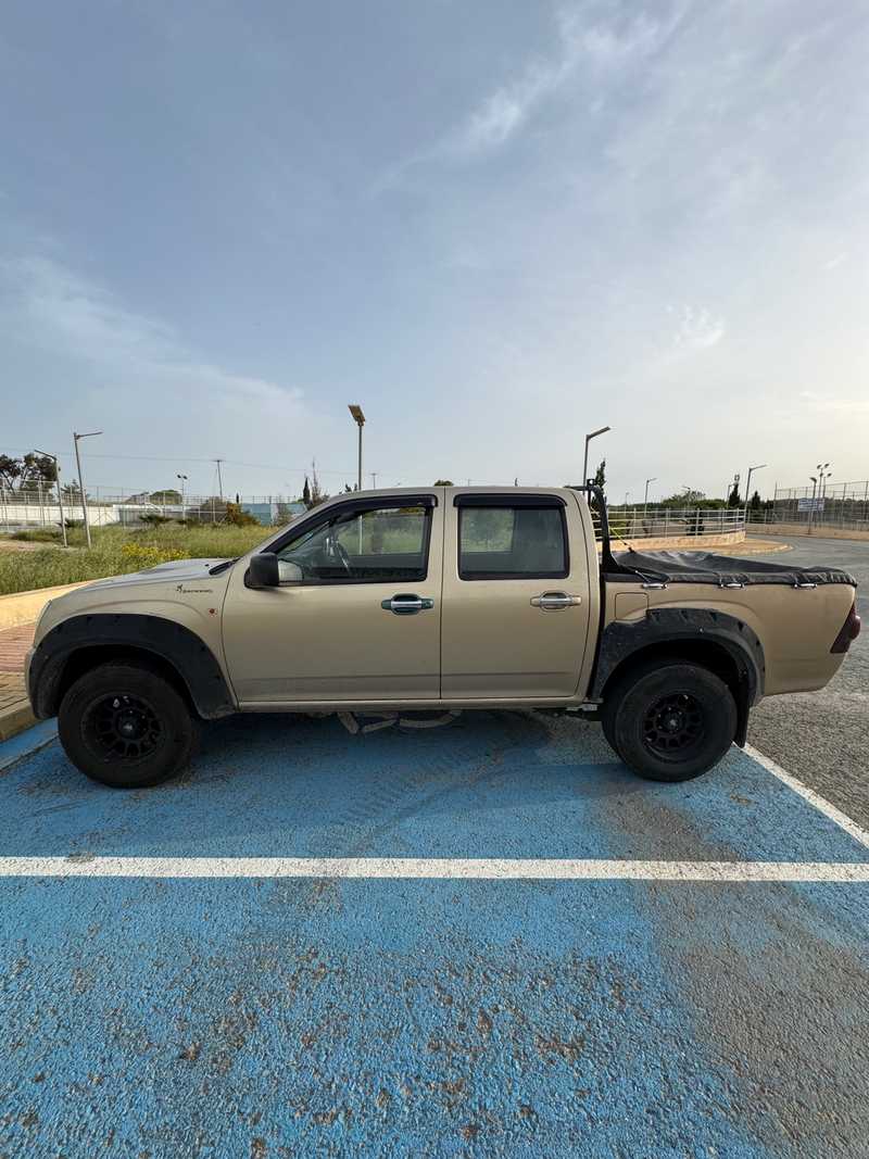 2007 Isuzu D-MAX 2,5L 2007 Cyprus