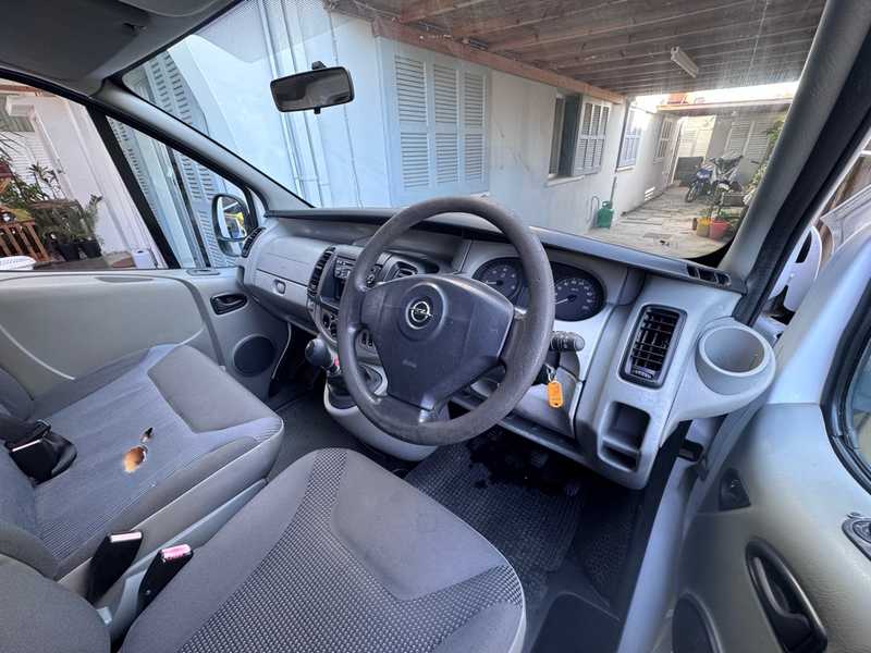 2008 Opel, Vauxhall Vivar 2,0L 2008 Cyprus
