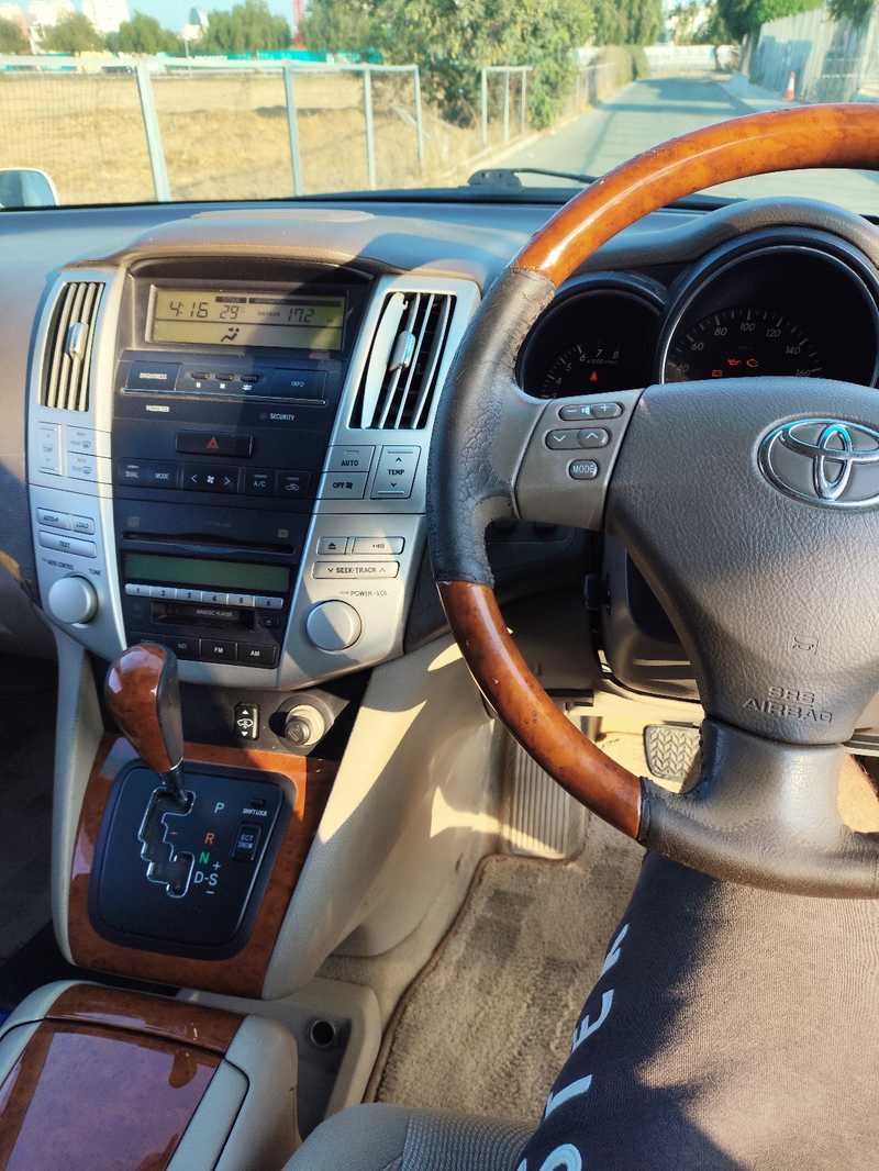 2005 Toyota Harrier 3,0L 2005 Cyprus