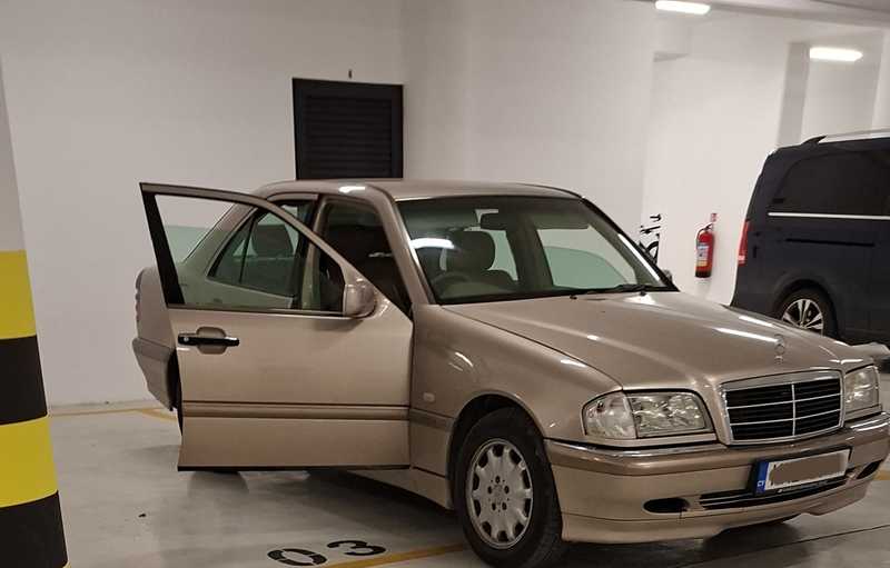 2000 Mercedes-Benz C-Class 2,0L 2000 Cyprus
