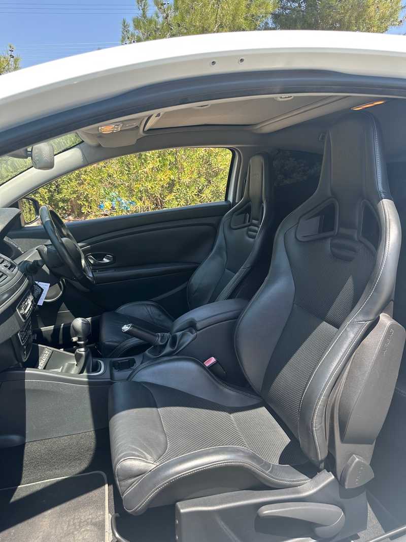 2014 Renault Megane 2,0L 2014 Cyprus