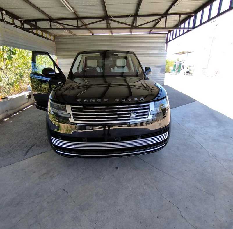 2023 Land Rover Range Rover 4,4L 2023 Cyprus