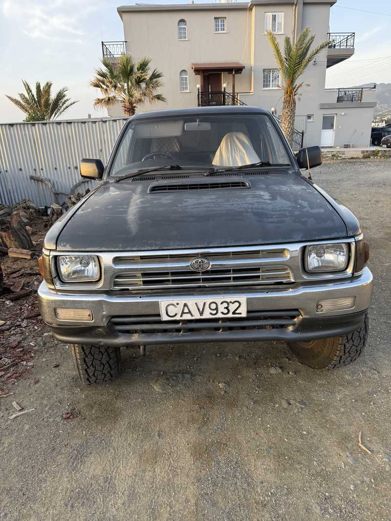 1993 Toyota Hilux 2,8L 1993 Cyprus